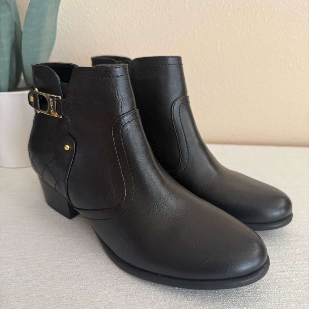 New Unisa Palize 3 Black Quilted Faux Leather Heeled Ankle Boots - Picture 4 of 13